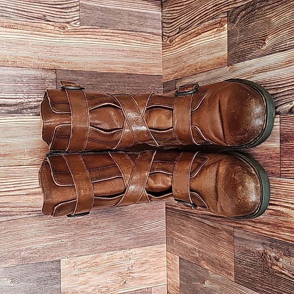 BORN PORTIA LEATHER BOOT